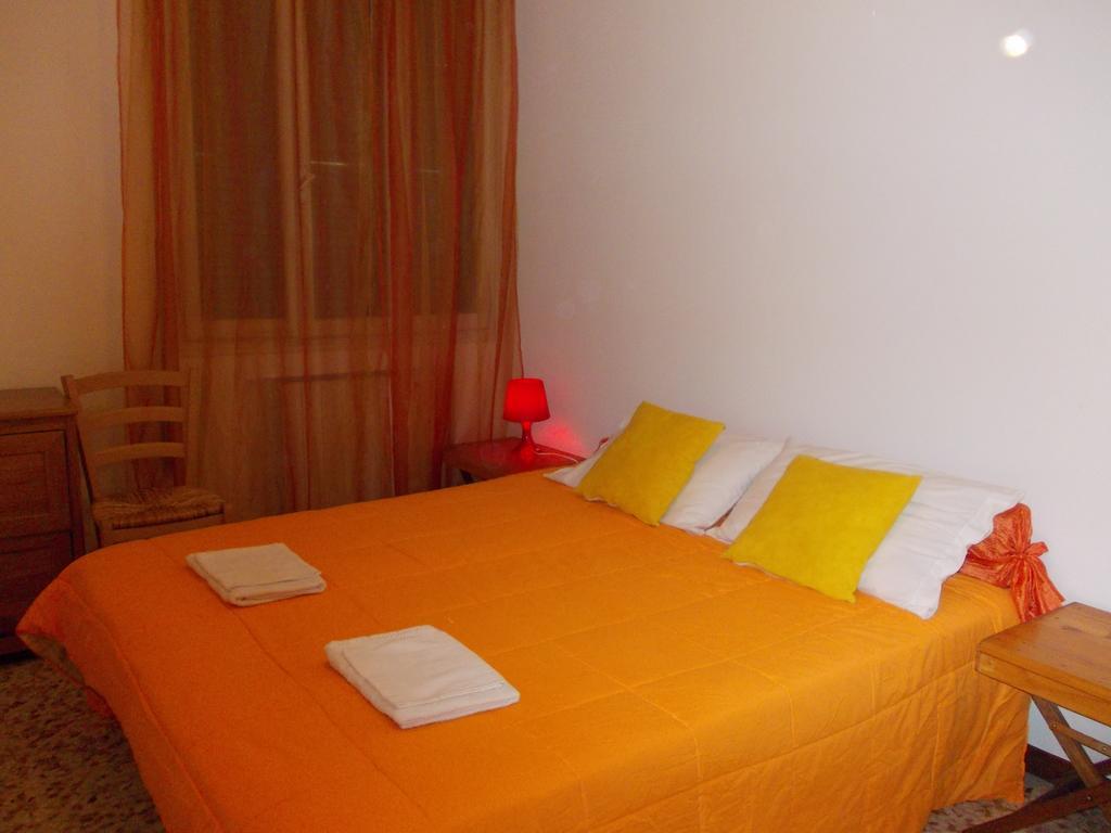 Travellers Lodge Bed & Rooms Treviso Phòng bức ảnh