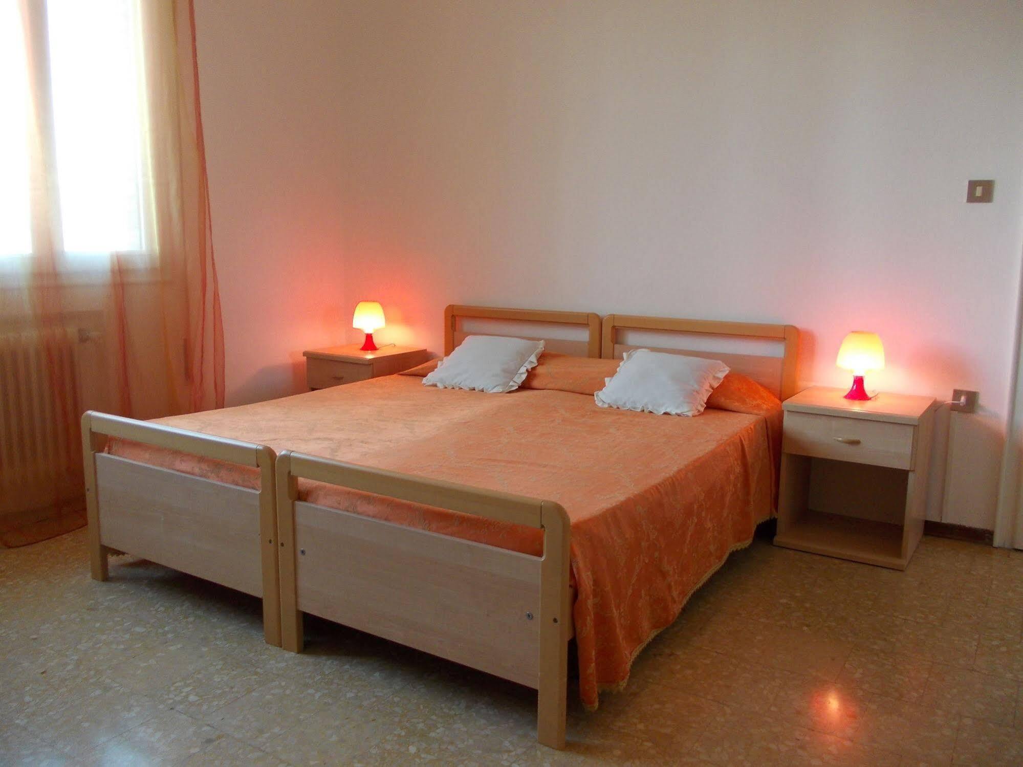 Travellers Lodge Bed & Rooms Treviso Ngoại thất bức ảnh